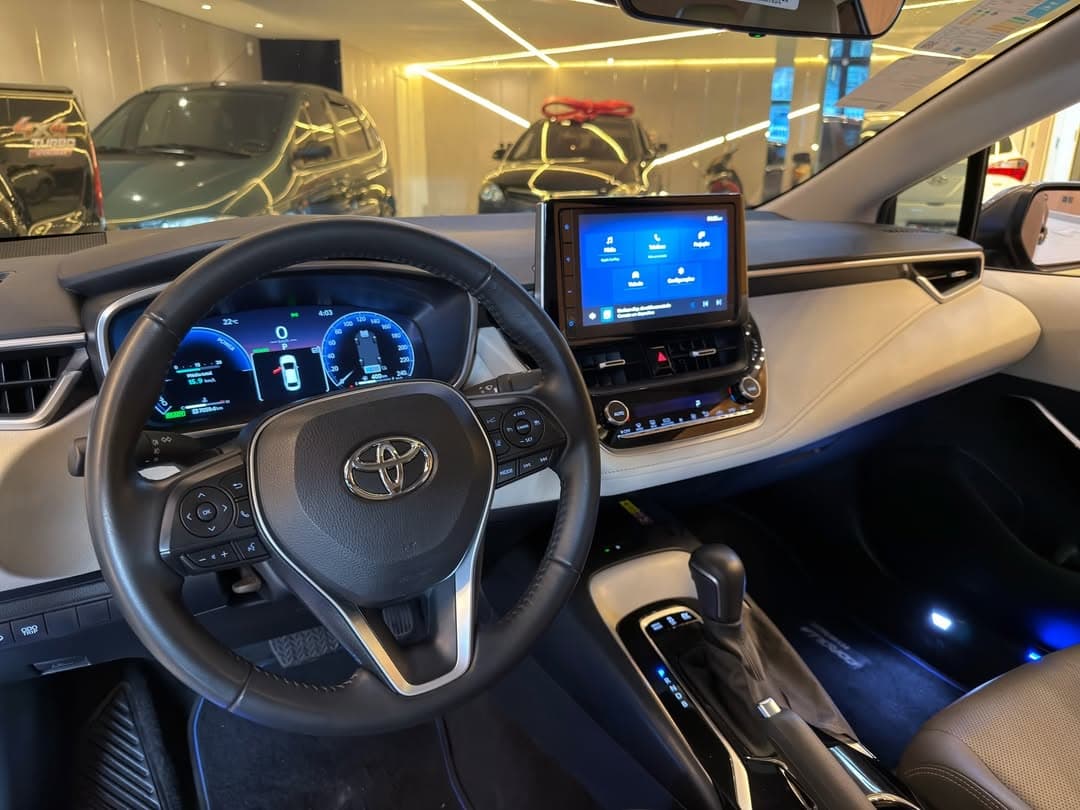 Corolla Altis Premium 7