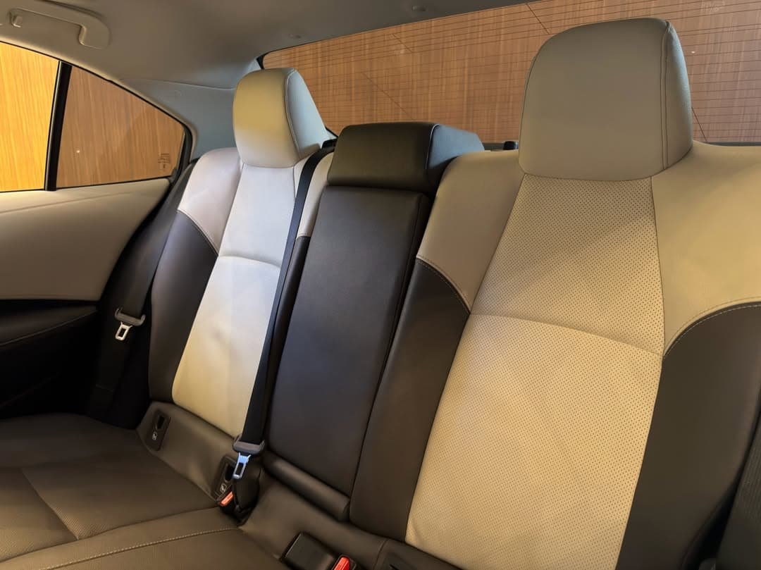 Corolla Altis Premium 13